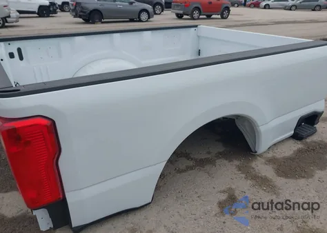 2024 Ford Superduty z USA, uszkodzony, nr VIN TRUCKBED